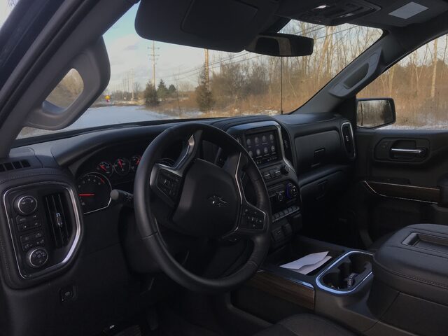 2019 Chevrolet Silverado LT Trail Boss, Interior and Dashboard