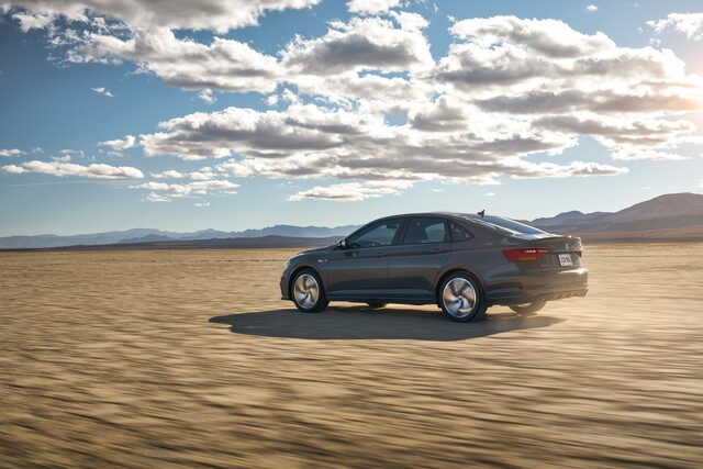 2019 Volkswagen Jetta GLI 006.jpg