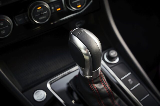 2019 Volkswagen Jetta GLI 011.jpg