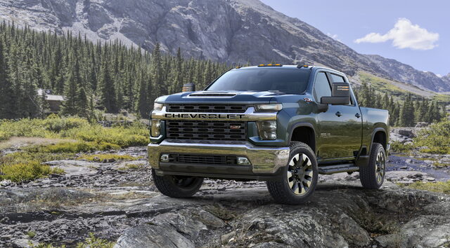 2020-Chevrolet-Silverado-2500HD-039.jpg