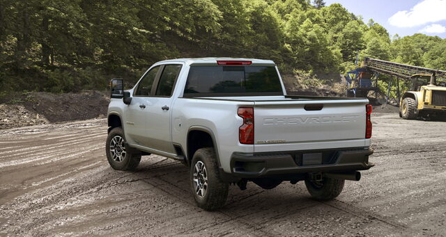 2020-Chevrolet-Silverado-2500HD-043.jpg