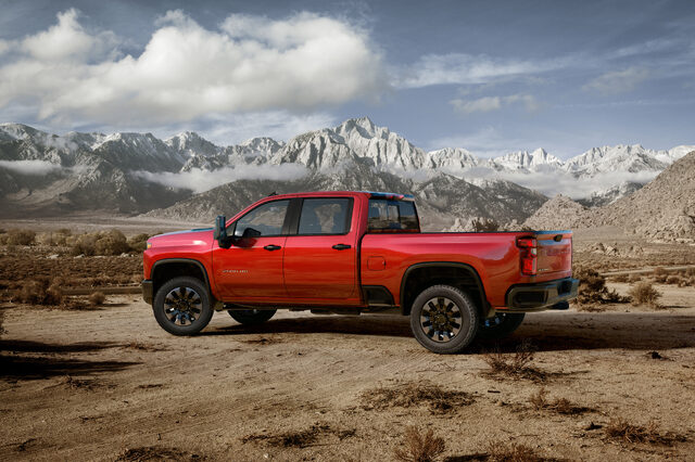 2020-Chevrolet-Silverado-2500HD-Custom-038.jpg