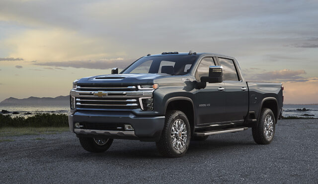 2020-Chevrolet-Silverado-2500HD-HighCountry-011.jpg