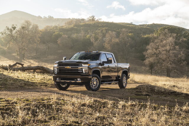 2020-Chevrolet-Silverado-2500HD-HighCountry-021.jpg