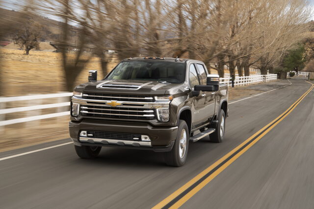 2020-Chevrolet-Silverado-2500HD-HighCountry-023.jpg
