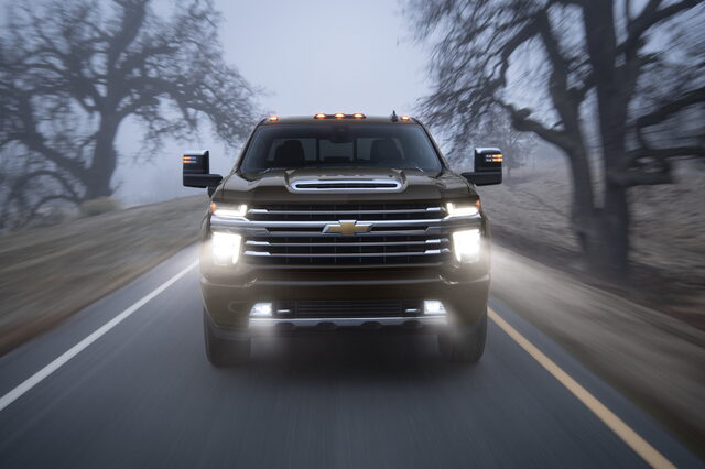 2020-Chevrolet-Silverado-2500HD-HighCountry-024.jpg