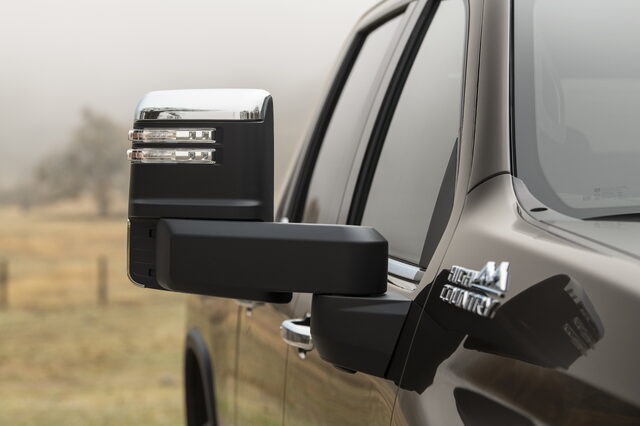 2020-Chevrolet-Silverado-2500HD-HighCountry-031.jpg