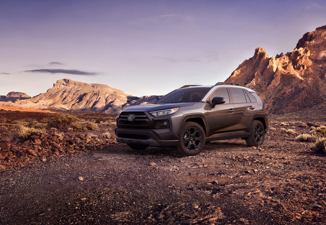 2020_RAV4_TRD_Off_Road_02_D0A17918235CEC9C04AC44F35ACBCFD215496C56.jpg