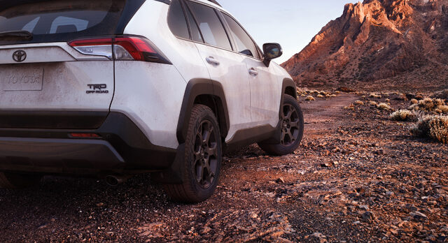 2020_RAV4_TRD_Off_Road_03_9CDEF719E0DE0A71C50E84EC50F83263590CC11D.jpg