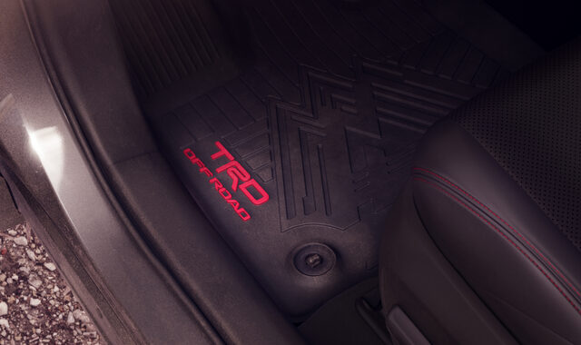 2020_RAV4_TRD_Off_Road_06_04A1B5C9DE24783F7683FEAFDE1AF1462EFA41C4.jpg