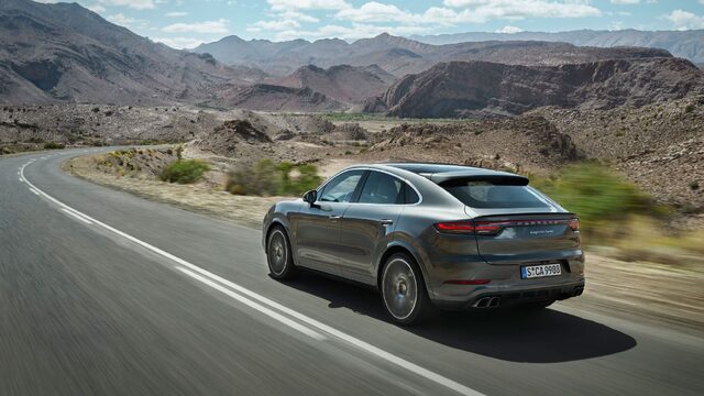 high_cayenne_turbo_coupé_2019_porsche_ag (2).jpg