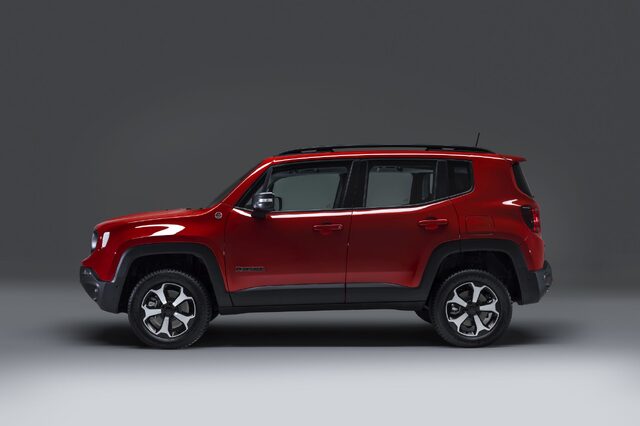 190305_Jeep_Renegade_Plug-in_Hybrid_13l1kama9t2j1o2uo306d63415nl.jpg