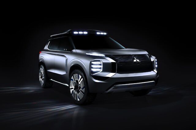 MITSUBISHI ENGELBERG TOURER Ext03.jpg