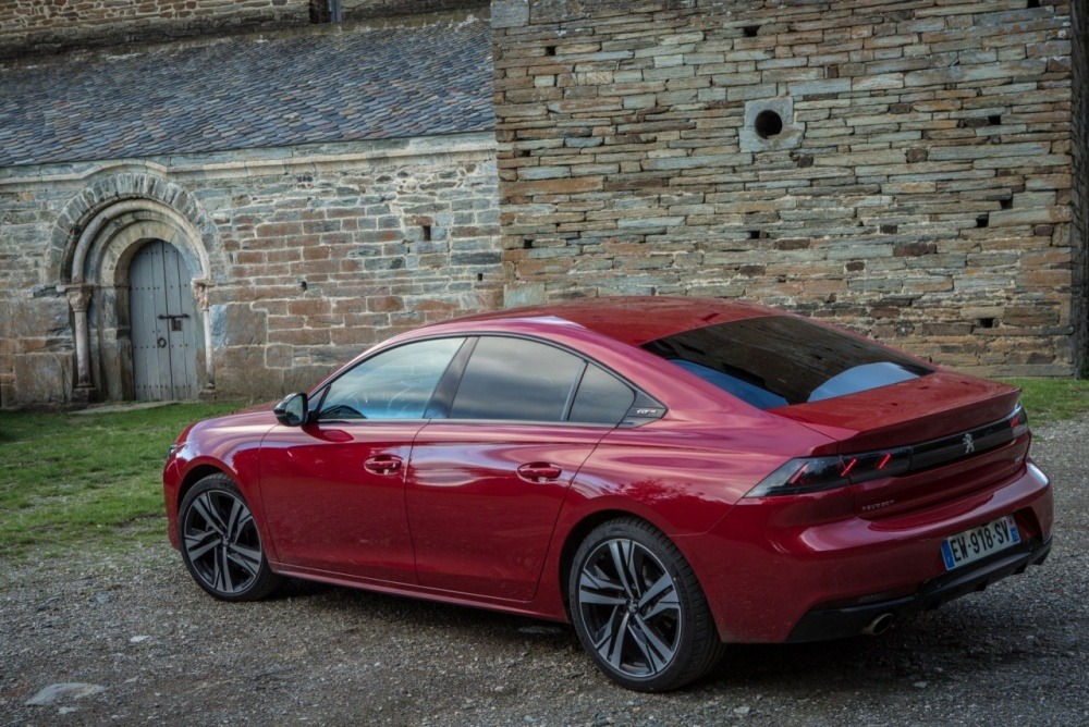 essai-peugeot-508-gt-exterieur-123.jpg