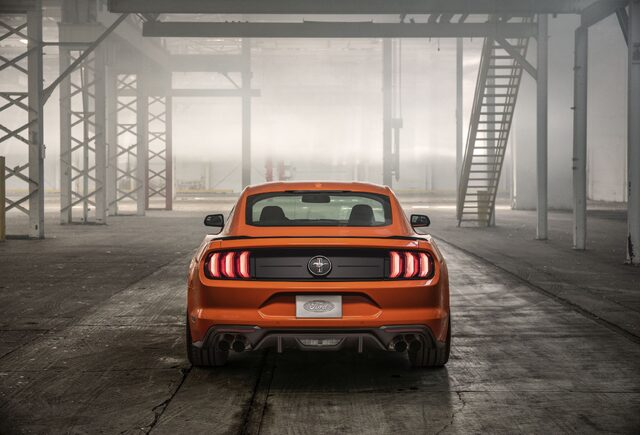 2020-mustang-ecoboost-hpp-05.jpg
