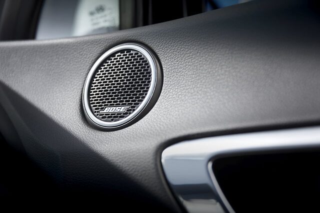 2020 Hyundai Sonata Limited Bose door speaker close-up