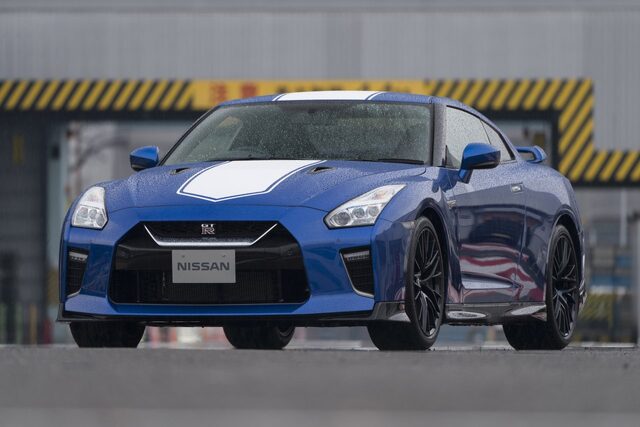 2020 Nissan GT-R 50th SE 001.jpg