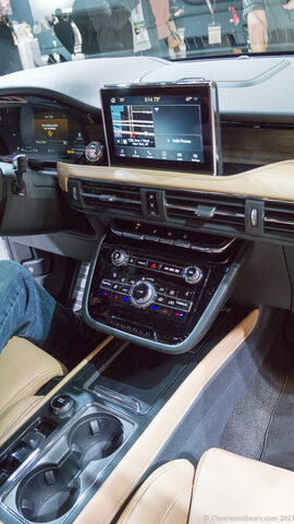 2020 Lincoln Corsair Reserve [infotainment center console view]