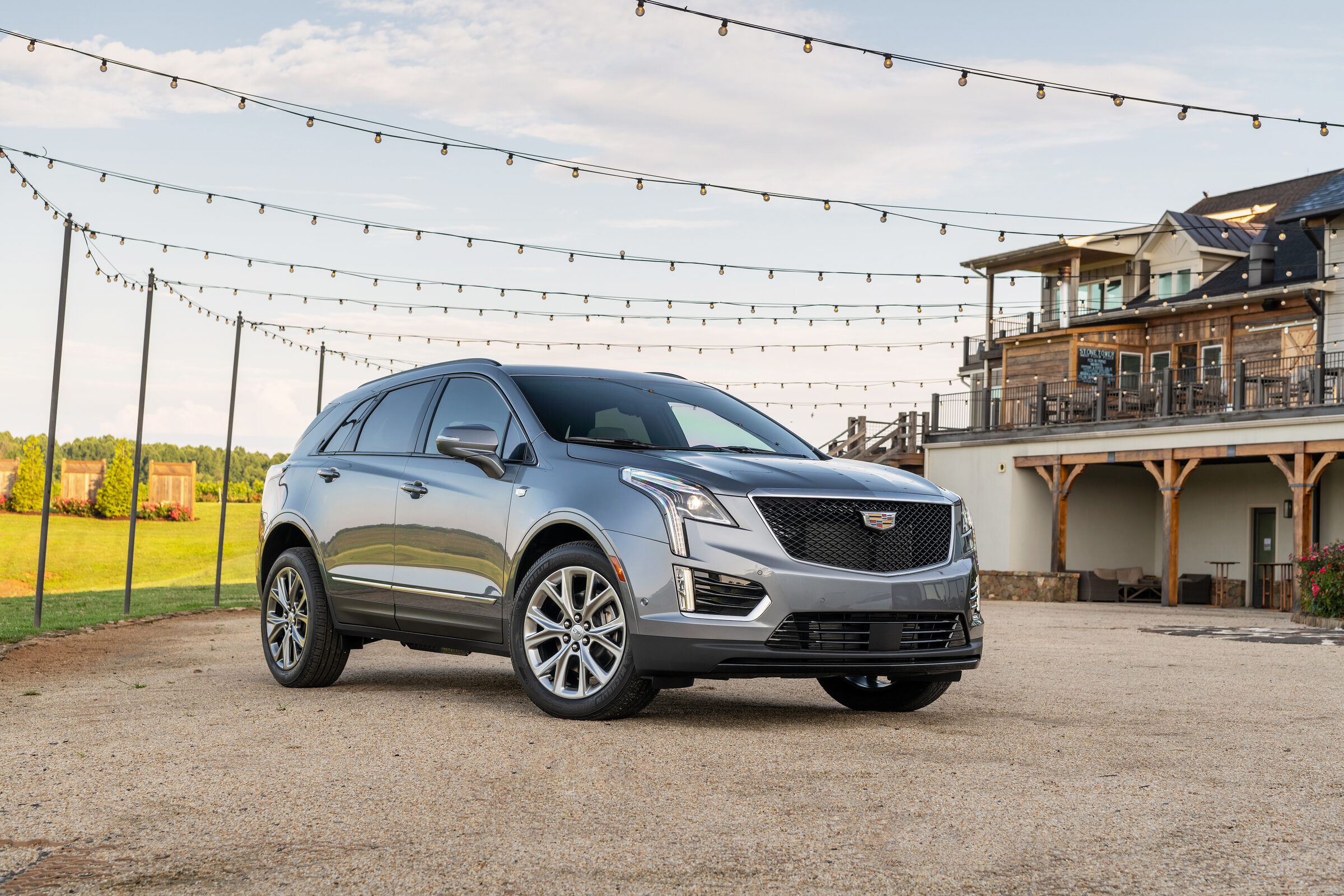 2020 Cadillac XT5 Sport and Premium Luxury
