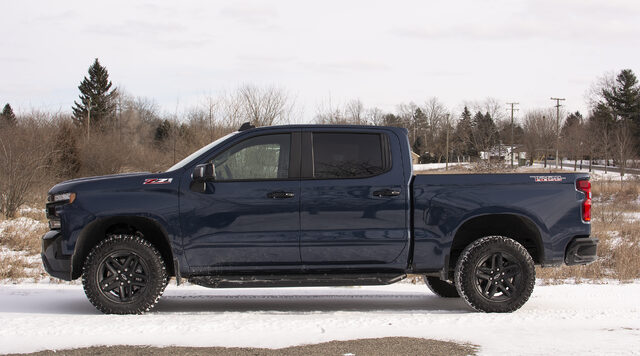 2019 Chevrolet Silverado 1500 Z71 driver side profile