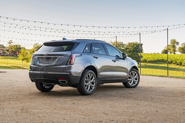 2020-Cadillac-XT5-Sport-009.jpg