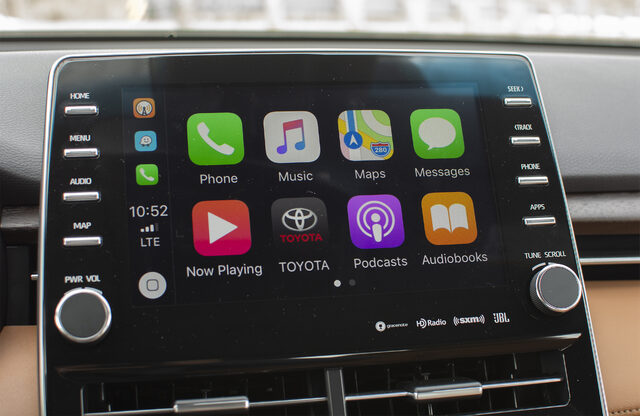 2019 Toyota Avalon Hybrid Limited Apple CarPlay infotainment screen