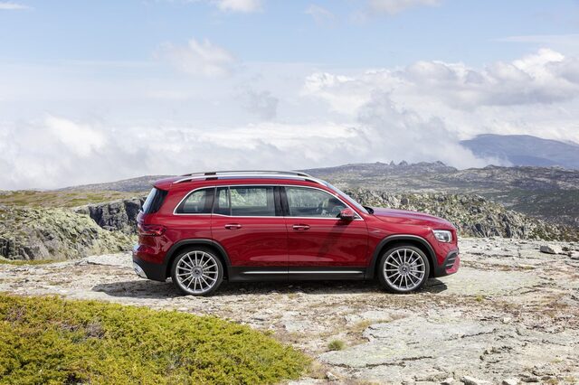 2021 Mercedes-AMG GLB 35 018.jpg