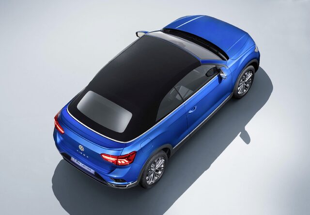 2020 Volkswagen T-Roc Cabriolet 040.jpg