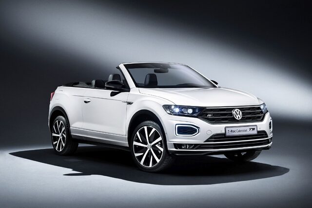 2020 Volkswagen T-Roc Cabriolet 007.jpg