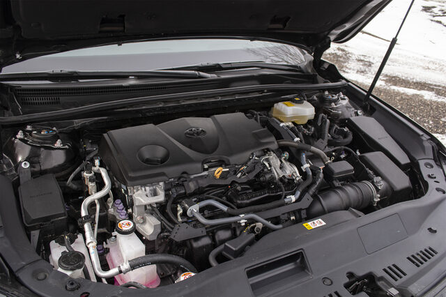 2019 Toyota Avalon Hybrid Limited 2.5L hybrid engine bay