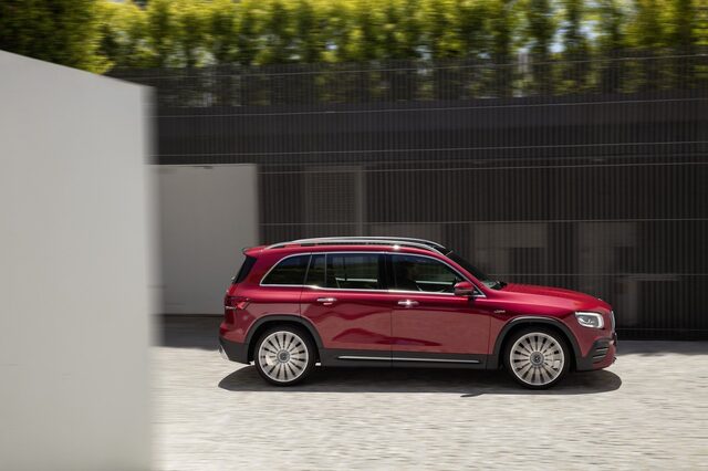 2021 Mercedes-AMG GLB 35 013.jpg