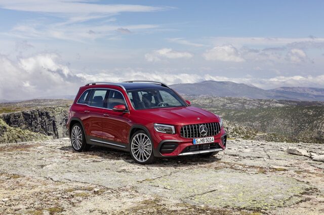 2021 Mercedes-AMG GLB 35 019.jpg