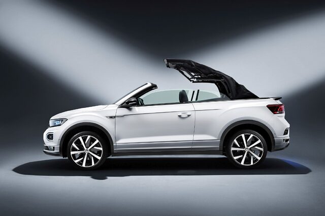 2020 Volkswagen T-Roc Cabriolet 016.jpg