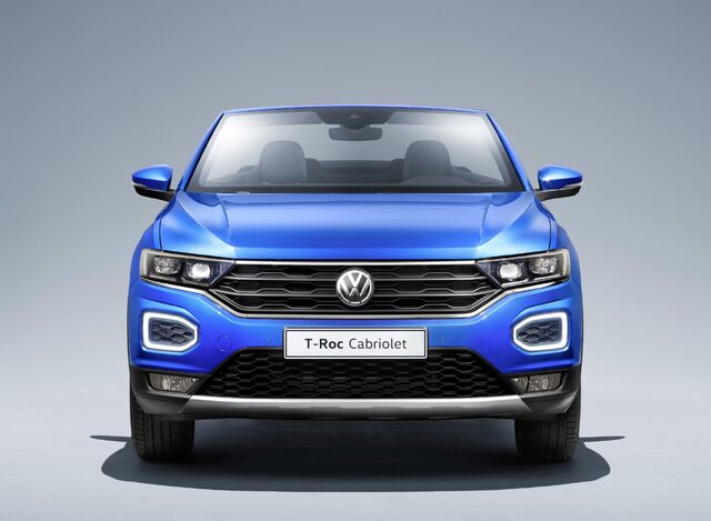 2020 Volkswagen T-Roc Cabriolet 031.jpg