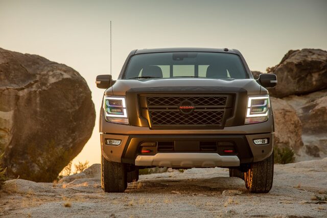 2020 Nissan TITAN PRO-4X-2.jpg