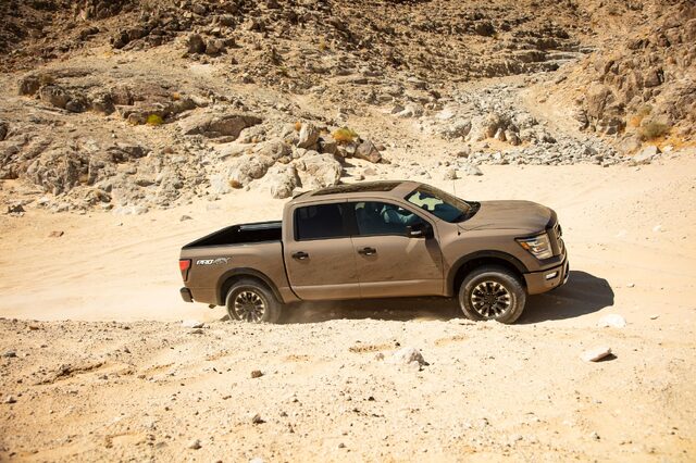 2020 Nissan TITAN PRO-4X-26.jpg