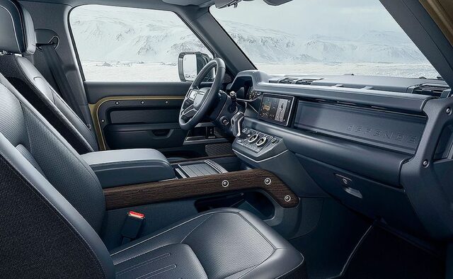 2020 Land Rover Defender 005.jpg