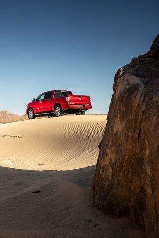 2020 Nissan TITAN SL-9.jpg