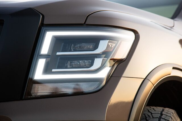 2020 Nissan TITAN PRO-4X-19.jpg
