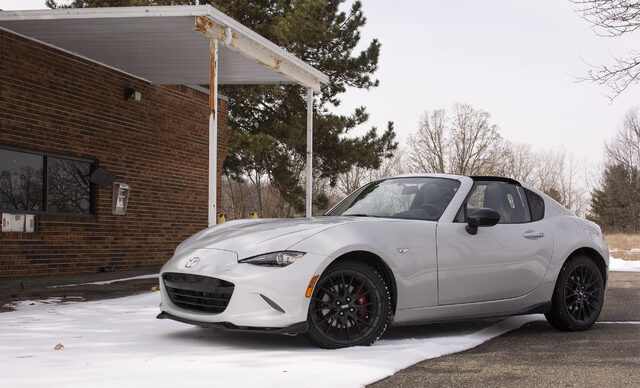 2019 Mazda MX-5 Miata RF Club Front Three-Quarter View