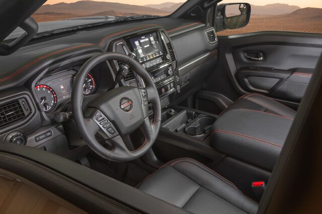 2020 Nissan TITAN PRO-4X-30.jpg