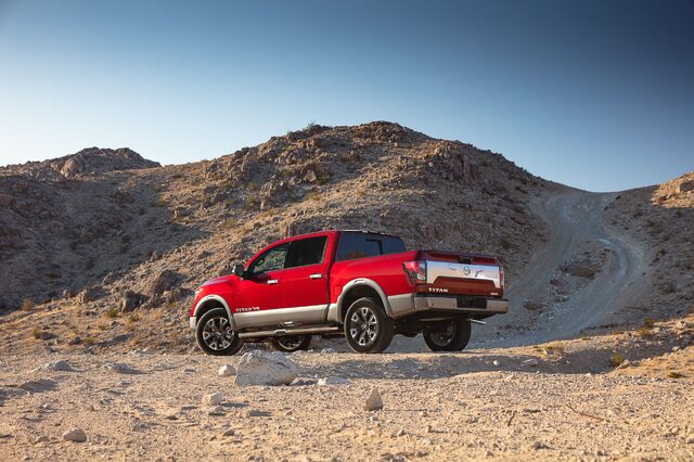 2020 Nissan TITAN Platinum Reserve-2.jpg