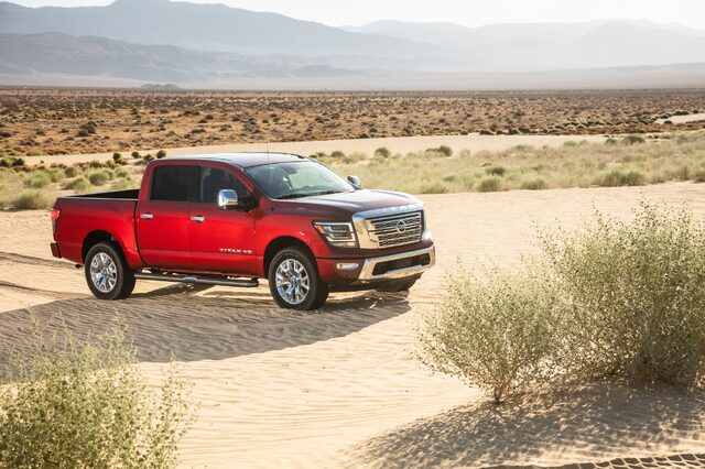 2020 Nissan TITAN SL-10.jpg