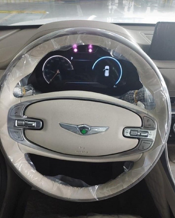 genesis-gv80-leak-steering-wheel-1575477142.jpeg