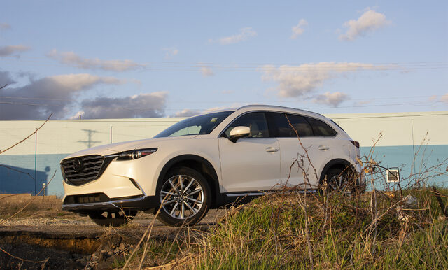 2019 Mazda CX-9 Grand Touring front three-quarter view
