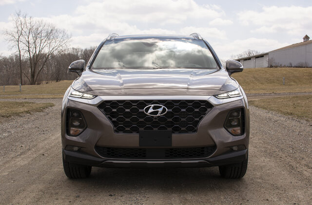 2019 Hyundai Santa Fe Ultimate front view
