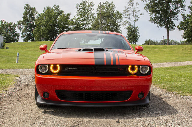 2019 Dodge Challenger RT Shaker 1.jpg