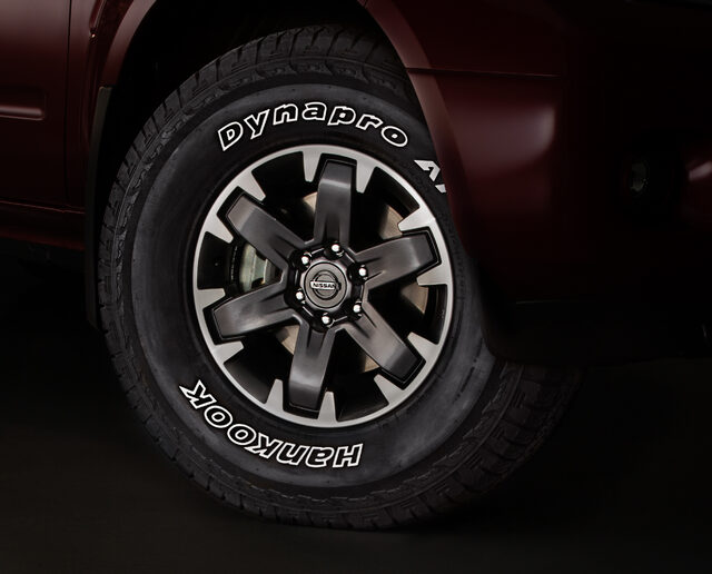 2020 Nissan Frontier_-26.jpg