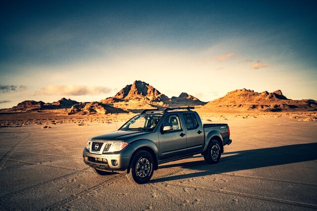 2020_Nissan_Frontier_sunset-3.jpg