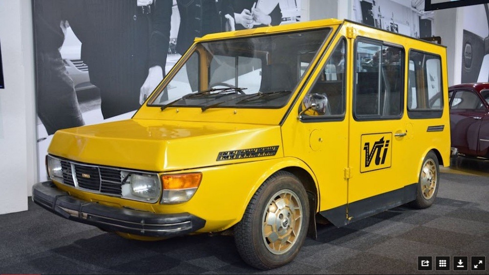 SAAB_Electric_Van_1970.jpg